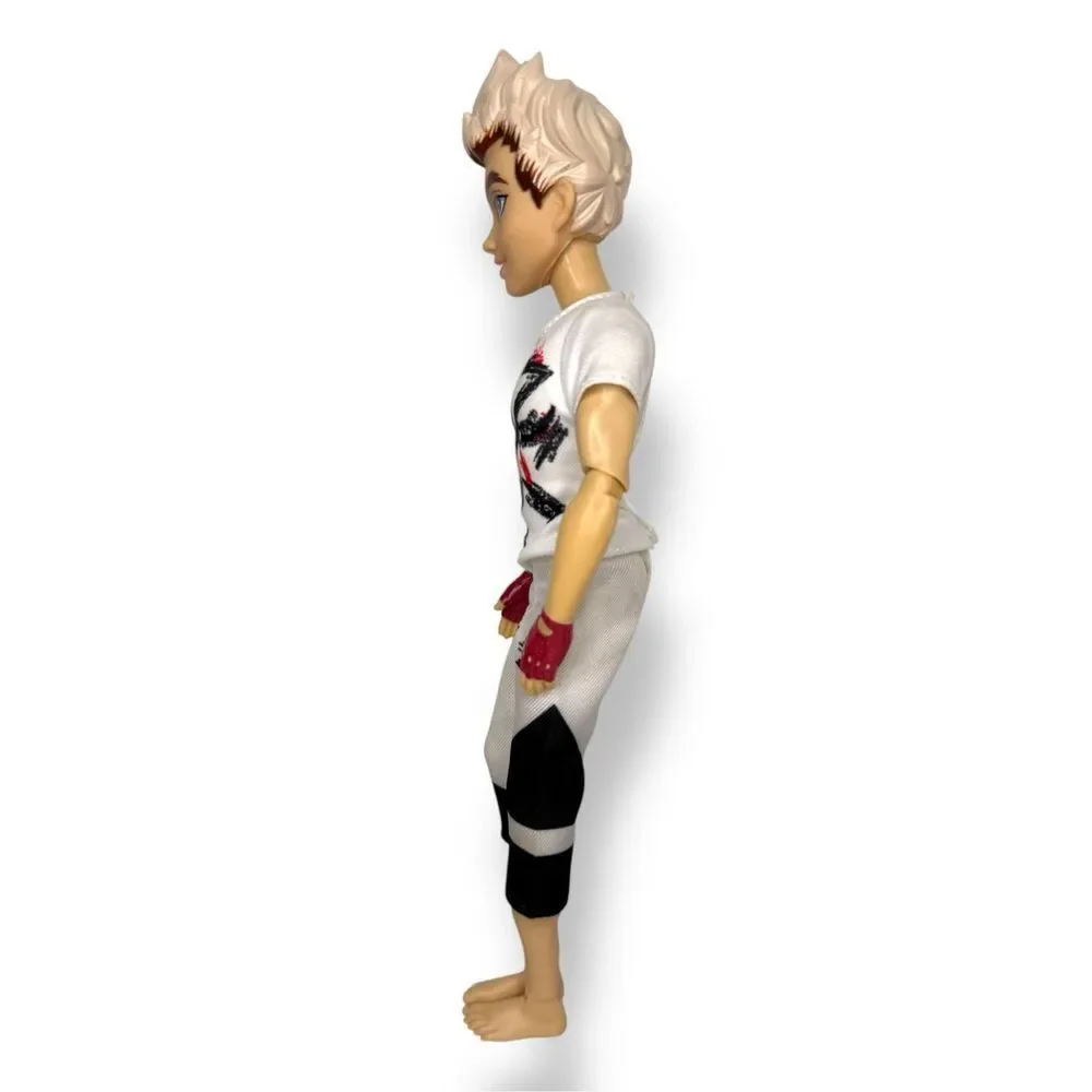 Disney Descendants Carlos Isle of the Lost‎ Doll 11” Articulated Doll Hasbro
